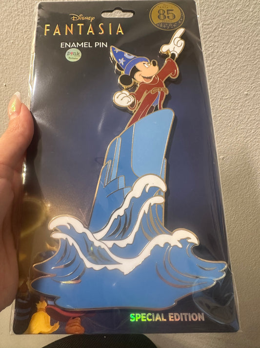 🧙♂️ Sorcerer Mickey “Fantasia Magic” – Special Edition