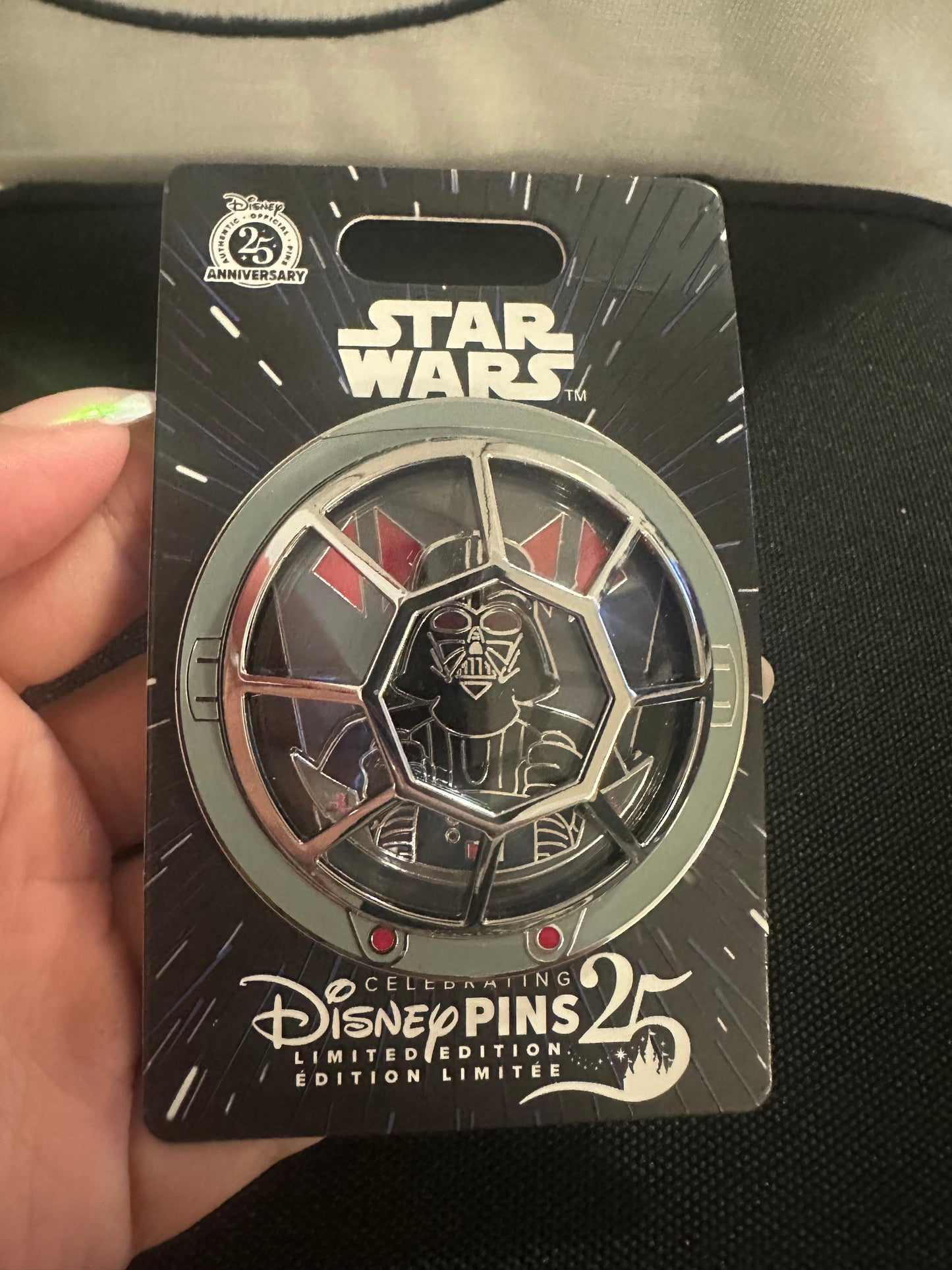Disney Star Wars Darth Vader pin - Limited Edition 25th Anniversary