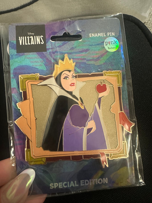 🍎 Disney Villains – Evil Queen Special Edition Pin (Pink a la Mode Exclusive)